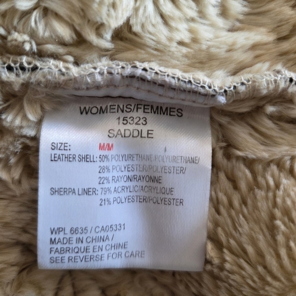 Woolrich Women's Faux Leather Leaf Print Distressed Sherpa Lined Vest Sz Medium - Picture 14 of 14